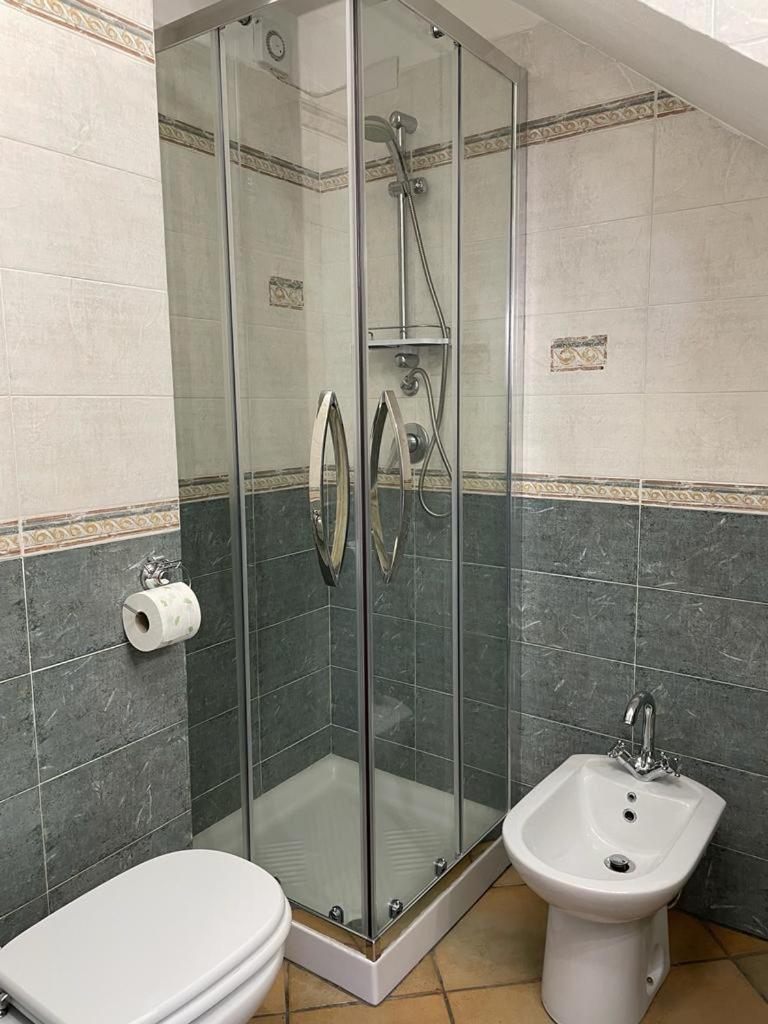 אולביה Excellent Rooms Paola'S מראה חיצוני תמונה